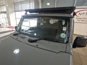 Suzuki Jimny 1.5 GLX automatic - Image 11