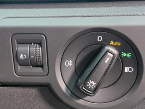 Volkswagen T-CROSS 1.0 TSI Life DSG - Image 12