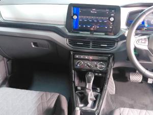 Volkswagen T-CROSS 1.0 TSI Life DSG - Image 14