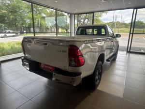 Toyota Hilux 2.4 GD-6 Raider 4X4 automaticS/C - Image 2