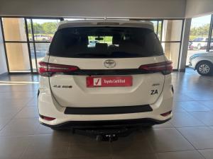 Toyota Fortuner 2.4GD-6 4X4 automatic - Image 5