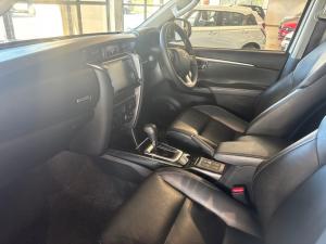 Toyota Fortuner 2.4GD-6 4X4 automatic - Image 7