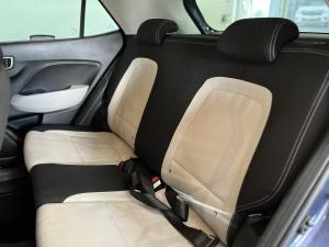 Hyundai Venue 1.2 Motion - Image 12