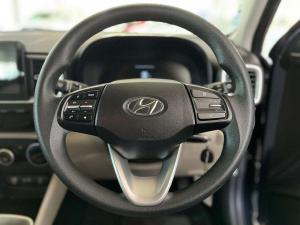 Hyundai Venue 1.2 Motion - Image 13