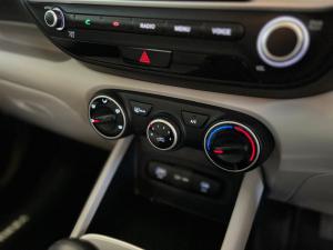 Hyundai Venue 1.2 Motion - Image 20