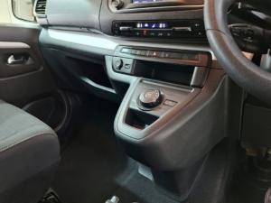 Opel Zafira Life 2.0TD Edition - Image 19