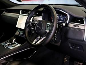 Jaguar F-Pace D200 AWD R-Dynamic SE - Image 27