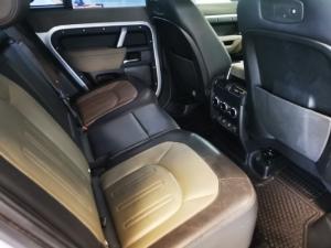 Land Rover Defender 110 D300 X-Dynamic SE - Image 5