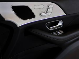 Mercedes-Benz GLE GLE300d 4Matic - Image 30