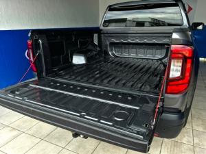 Volkswagen Amarok 2.0TDI double cab Life auto - Image 7