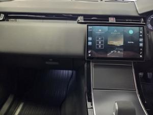 Land Rover Range Rover Velar D300 Dynamic SE - Image 9