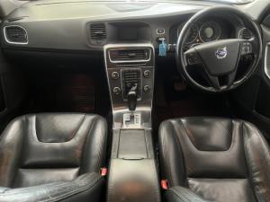 Volvo S60 2.0T Powershift - Image 5