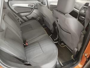 Suzuki Vitara Brezza 1.5 GLX - Image 8