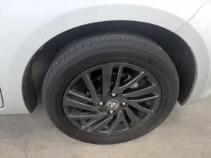 Toyota Vitz 1.0 XR manual - Image 12