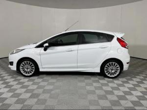 Ford Fiesta 5-door 1.0T Titanium - Image 2