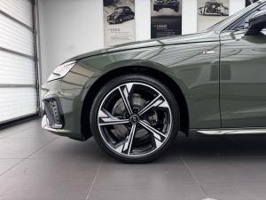 Audi A4 35TFSI Black Edition - Image 2