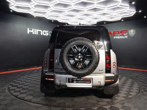 Land Rover Defender 110 P400 S - Image 5