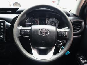 Toyota Hilux 2.4GD-6 double cab Raider manual - Image 10