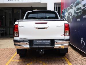 Toyota Hilux 2.4GD-6 double cab Raider manual - Image 14