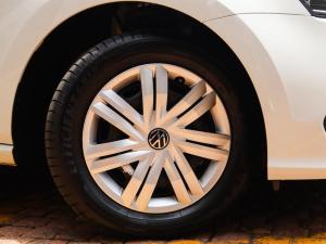 Volkswagen Polo Vivo hatch 1.4 - Image 8