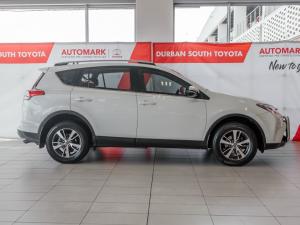 Toyota RAV4 2.0 GX auto - Image 3