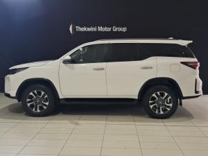 Toyota Fortuner 2.4GD-6 manual - Image 14