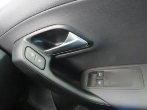 Volkswagen Polo Vivo 1.4 Life - Image 17