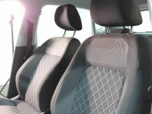 Volkswagen Polo Vivo 1.6 Style - Image 17