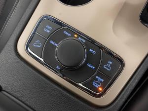 Jeep Grand Cherokee 3.0L V6 CRD O/LAND - Image 8