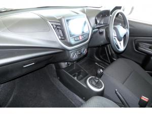 Toyota Vitz 1.0 XR manual - Image 9
