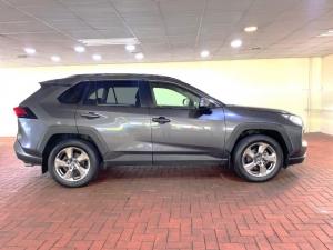 Toyota RAV4 2.0 GX-R AWD - Image 5
