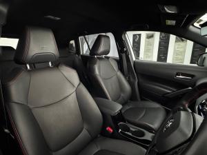 Toyota Corolla Cross 1.8 Hybrid GR-Sport - Image 8