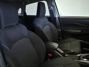 Suzuki Baleno 1.5 GLX auto - Image 26