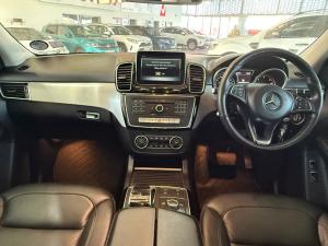 Mercedes-Benz GLE GLE350d - Image 12