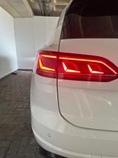 Volkswagen Touareg 3.0 TDI V6 Executive - Image 12