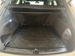 Volkswagen Touareg 3.0 TDI V6 Executive - Image 13