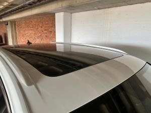 Volkswagen Touareg 3.0 TDI V6 Executive - Image 18