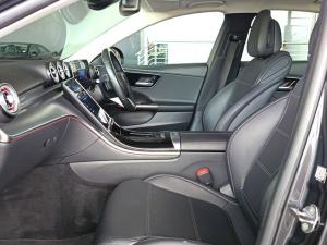 Mercedes-Benz C-Class C200 Avantgarde - Image 16