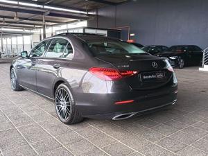 Mercedes-Benz C-Class C200 Avantgarde - Image 5