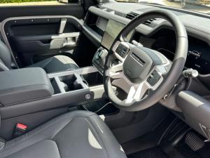 Land Rover Defender 110 D350 X-Dynamic HSE - Image 10