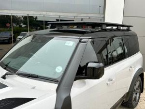 Land Rover Defender 110 D350 X-Dynamic HSE - Image 11