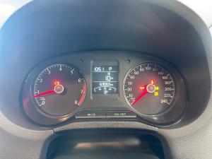 Volkswagen Polo Vivo hatch 1.6 Comfortline auto - Image 15