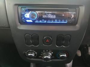 Nissan NP200 1.6i - Image 11