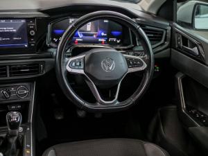 Volkswagen Polo hatch 1.0TSI Life manual - Image 13