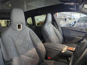 BMW iX M60 - Image 21