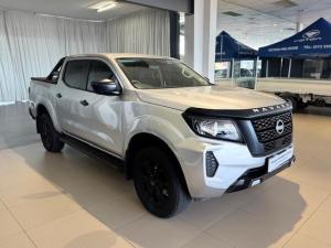 Nissan Navara 2.5DDTi double cab SE Plus auto - Image 1
