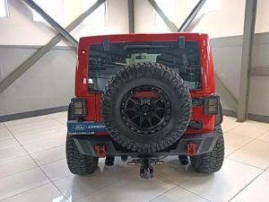 Jeep Wrangler Unlimited 3.6L Polar Edition - Image 11