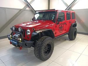 Jeep Wrangler Unlimited 3.6L Polar Edition - Image 2