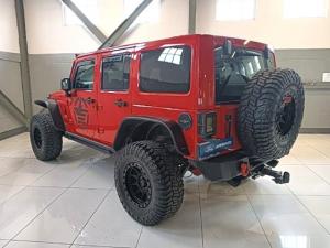Jeep Wrangler Unlimited 3.6L Polar Edition - Image 5