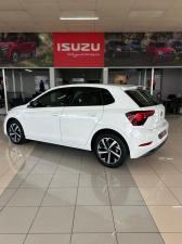 Volkswagen Polo hatch 1.0TSI Life auto - Image 4